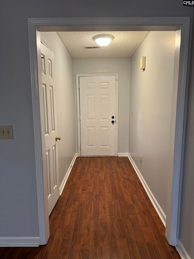 Building Photo - 143 Bradstone Rd