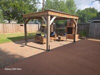 Building Photo - 4862 Creekbend Dr