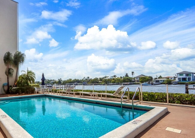 Building Photo - 3525 S Ocean Blvd