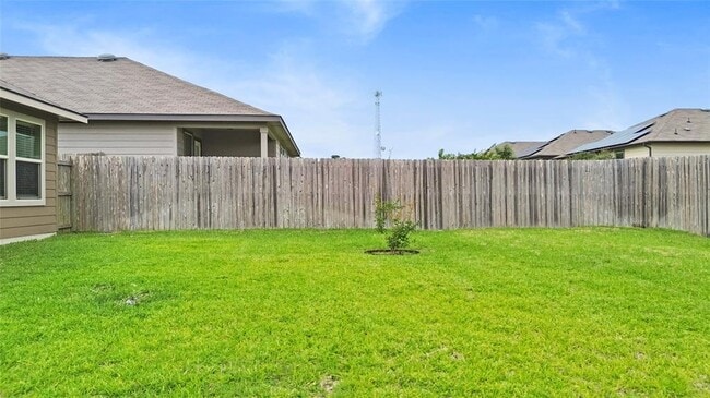 Building Photo - 117 Blanco Dr