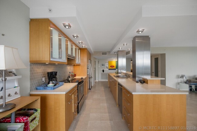 Building Photo - 3360 S Ocean Blvd