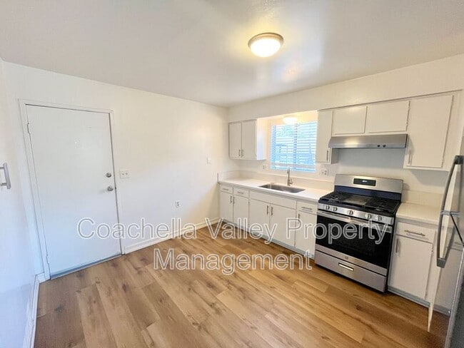 Building Photo - 73361 Catalina Way