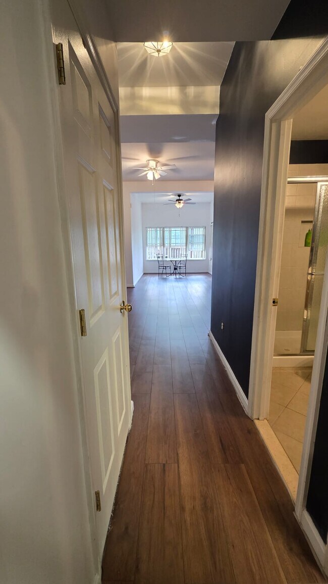 Building Photo - 11598 Tolson Pl