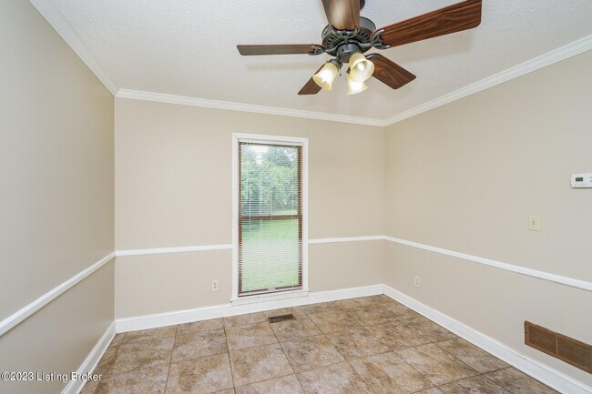 Building Photo - 8105 Thornwood Rd