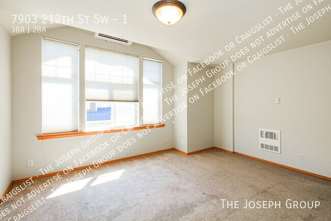 Building Photo - 7903 212th St SW