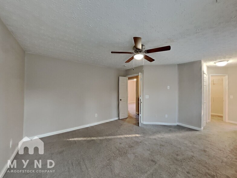 Building Photo - 2587 Riverwood Spring