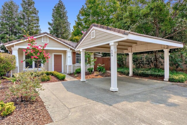 Front of house with carport - 509 Mace Blvd