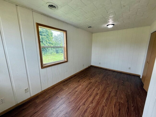 Building Photo - 3 Bed 2 Bath Single Family Home in Elcho