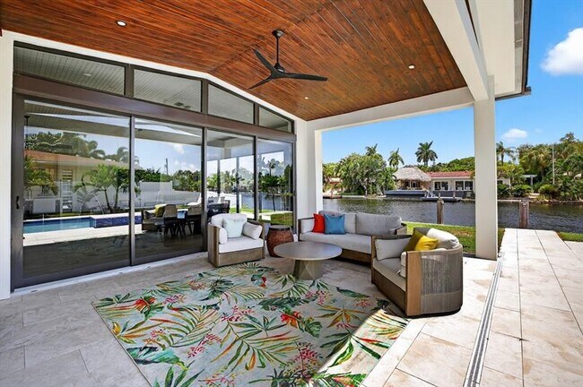 Building Photo - 2157 Coral Gardens Dr