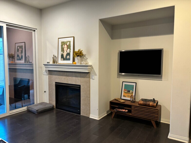 Building Photo - 84136 Olona Ct