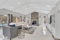 Building Photo - 2019 NE 14th Ct