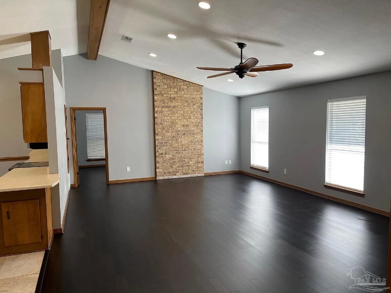 Building Photo - 1270 Palisade Rd