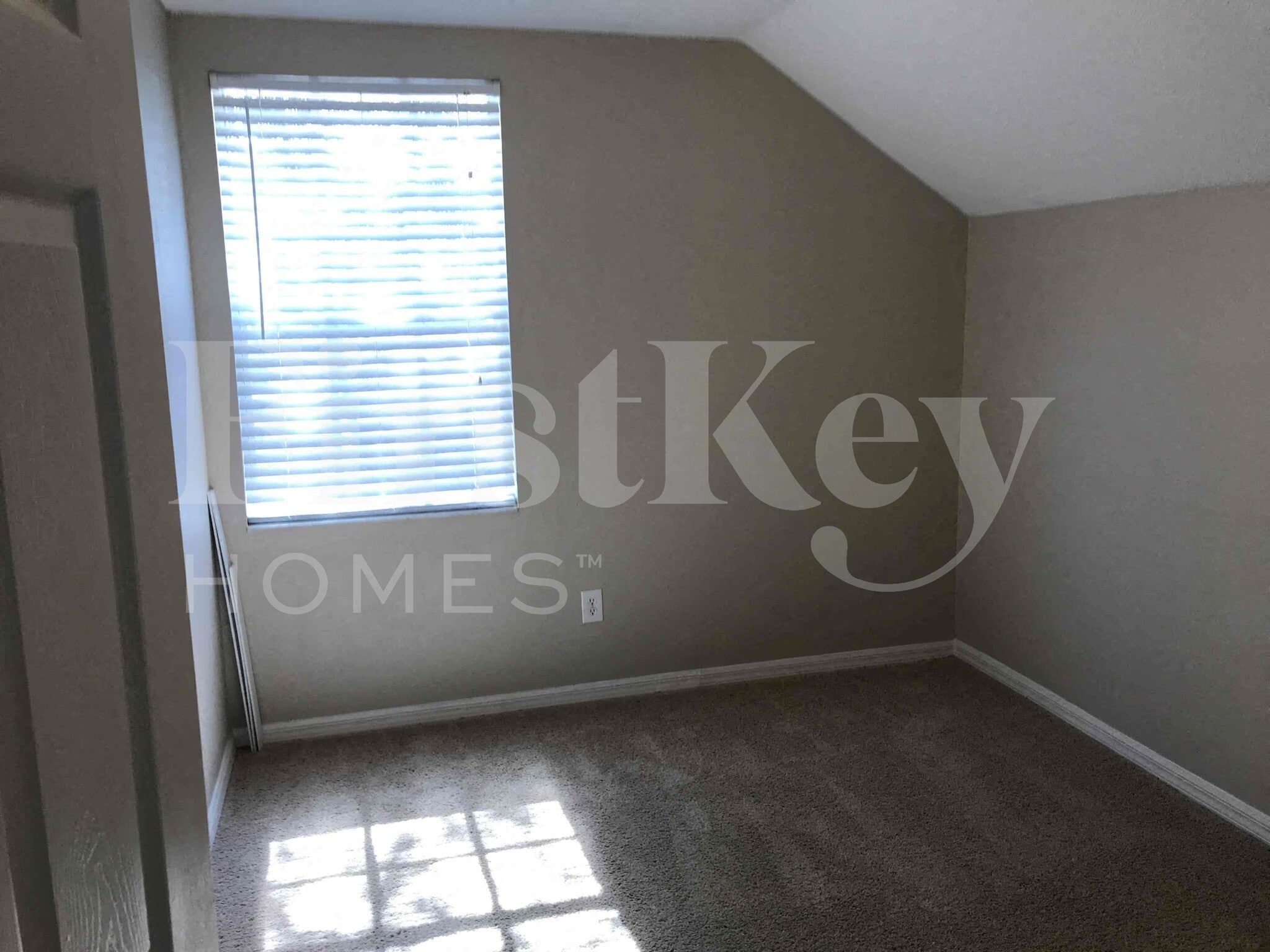 Building Photo - 22617 St Thomas Cir