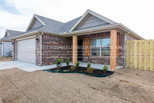 Building Photo - 703 Quartzite Ave