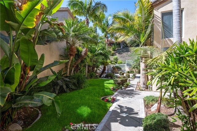 Building Photo - 21015 Tomlee Ave