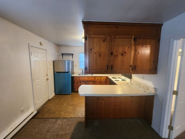 Building Photo - 1 bedroom duplex