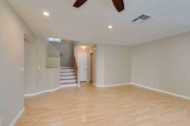 Building Photo - Beautiful Summerlin Home – 3 Bed, 2.5 Bath...