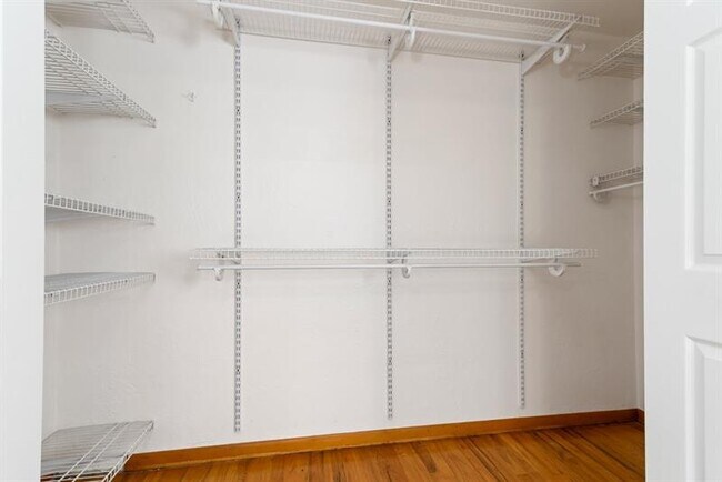 Building Photo - 207 Chan Mowr Dr