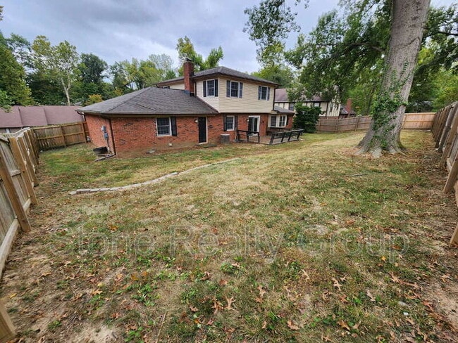 Building Photo - 308 Hickory Hill Dr