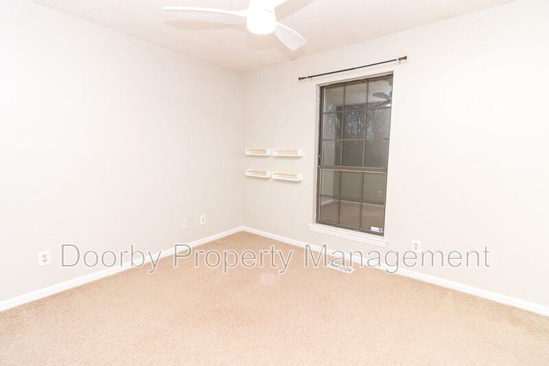 Building Photo - 8807 Heathfield Dr