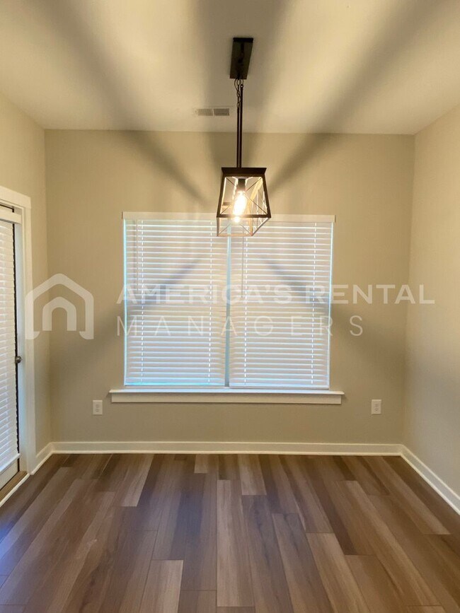 Building Photo - MOVE IN SPECIAL!! Home for Rent in Jasper, AL!!! AVAILABLE NOW!! Sign a 13 Month Lease by 7/15/26...