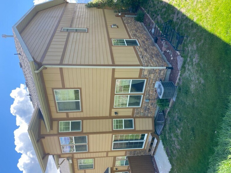 Building Photo - 14772 Deer Park Ln