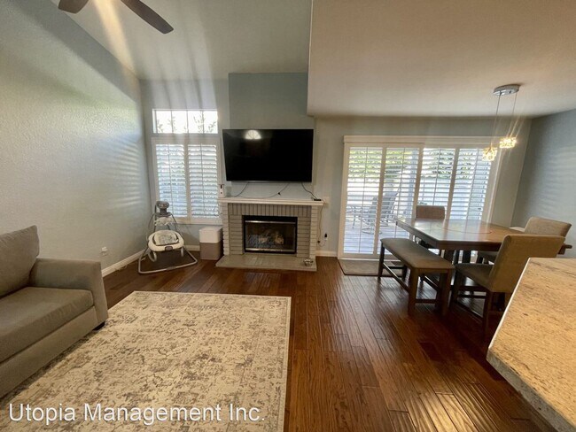 Building Photo - 3 br, 2.5 bath House - 2211 Carob Way