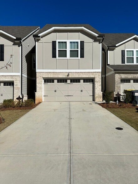 Primary Photo - 258 Timberland Ave