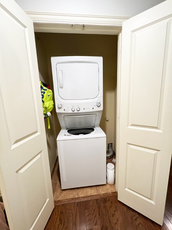 Building Photo - 3421 Normandy Ave