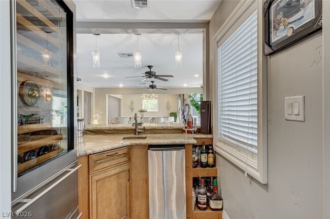 Building Photo - 7001 Alamitos Cir