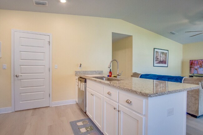 Building Photo - 3BR/2BA New Construction Home in heart of North Pensacola off Creighton Rd.