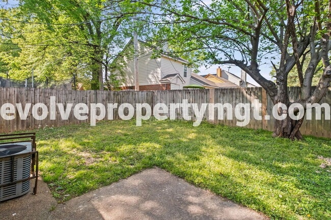 Building Photo - 5806 Ashridge Pl