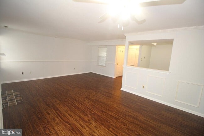 Building Photo - 681 Rose Hollow Dr