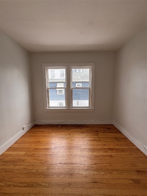 Building Photo - 364 Floral Ave