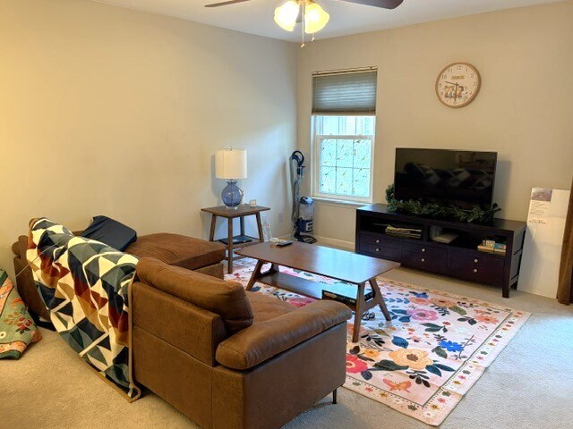 Building Photo - 3307 Wyndham Cir