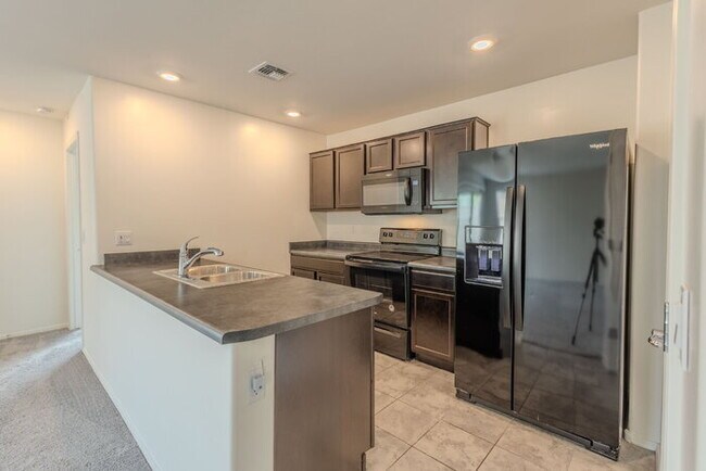Building Photo - Rancho Sahuarita New Home