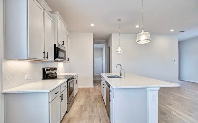 Building Photo - 891 Casetta Trl