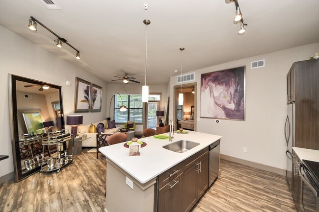 Building Photo - 5454 Washington Ave