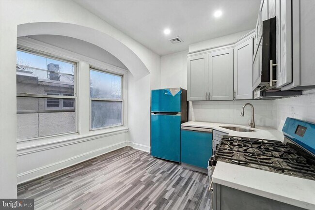 Building Photo - 79 High St