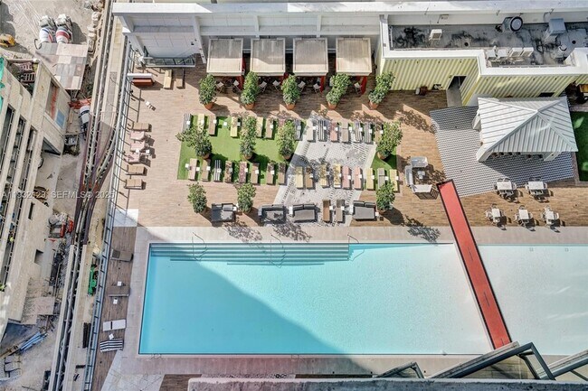 Building Photo - 1300 S Miami Ave