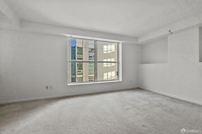Building Photo - 400 Beale St