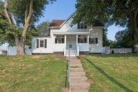Building Photo - Elkhorn Gem