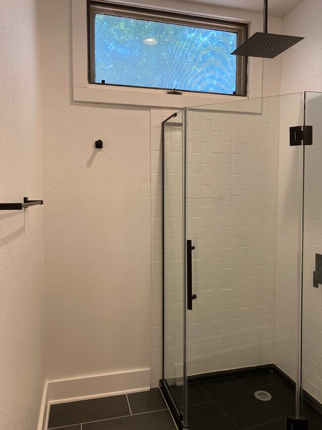 Building Photo - 500 Capitol Dr