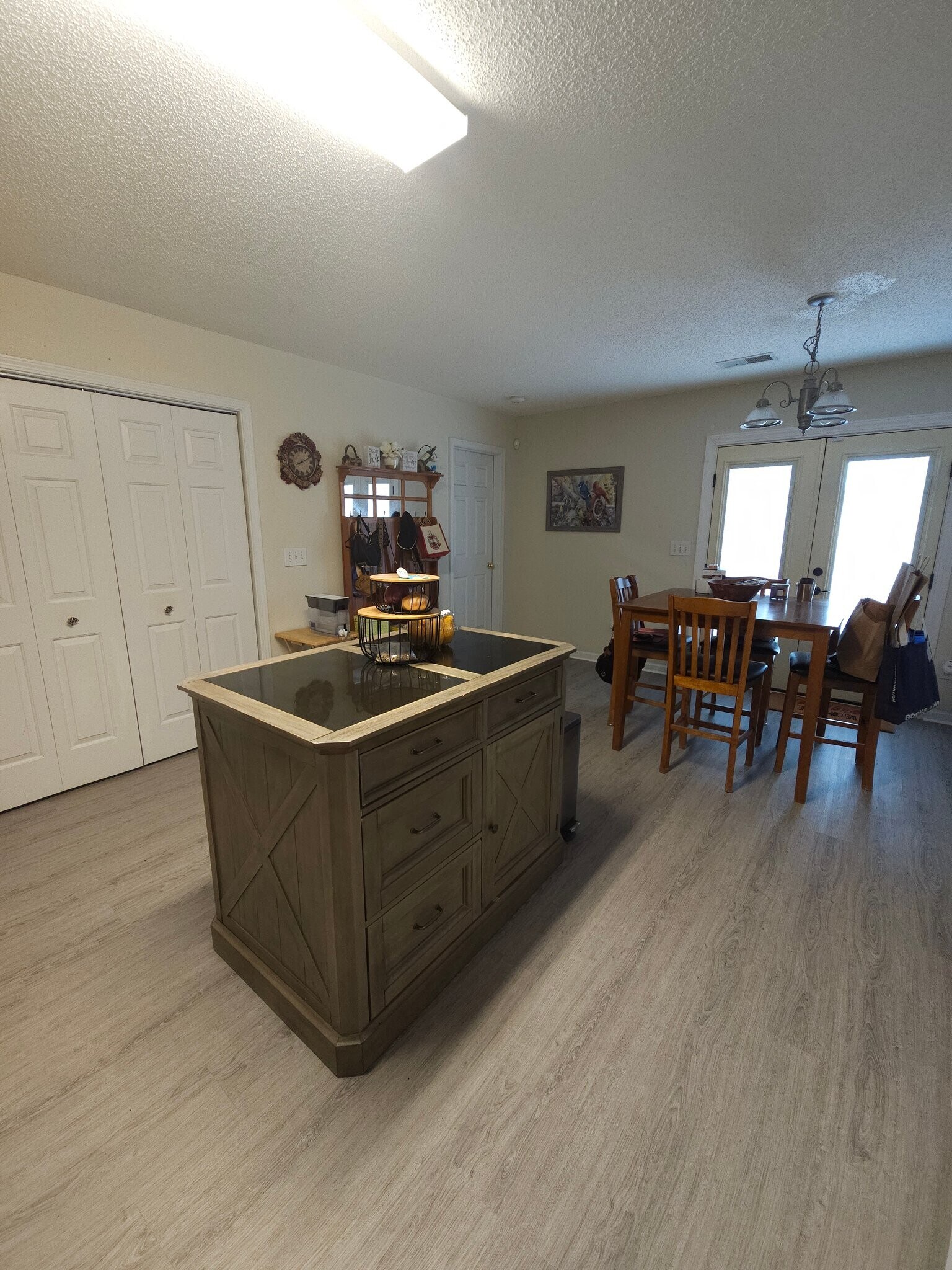 Building Photo - 109 Hardwood Dr