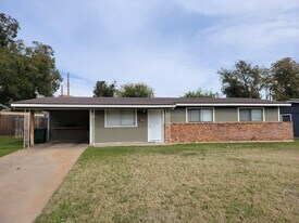 Building Photo - 3232 Cornell Ave