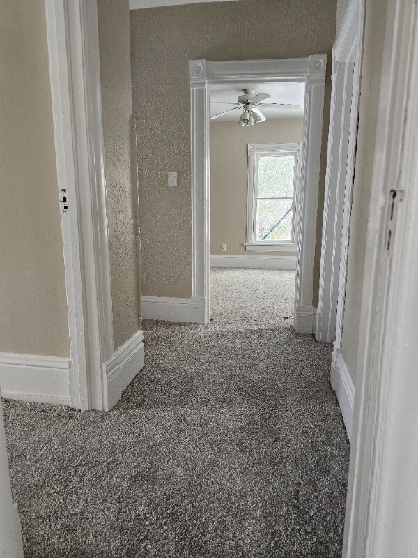 Building Photo - 107 S Hawley St