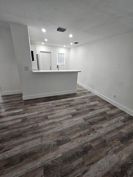 Building Photo - 2032 Taylor St