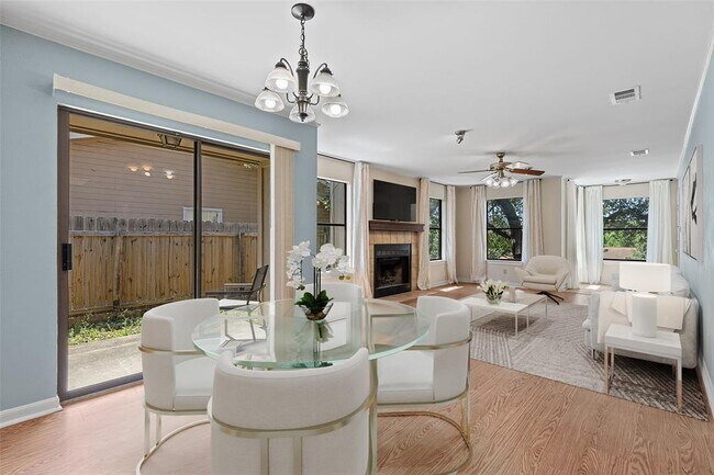 Building Photo - 8302 Spring Valley Dr