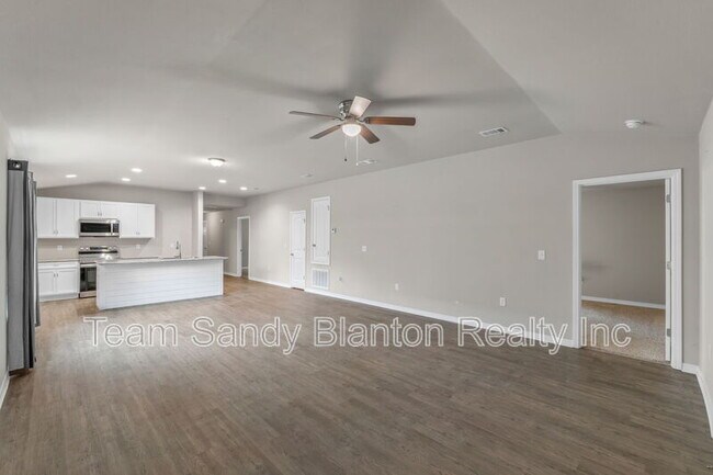 Building Photo - 3210 Electra Dr