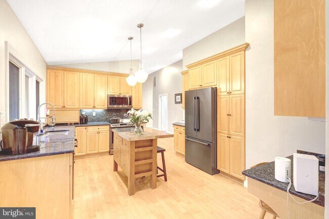 Building Photo - 10809 Nicholsridge Rd